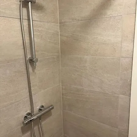 Hyggelig I Aeldre I By Apartman